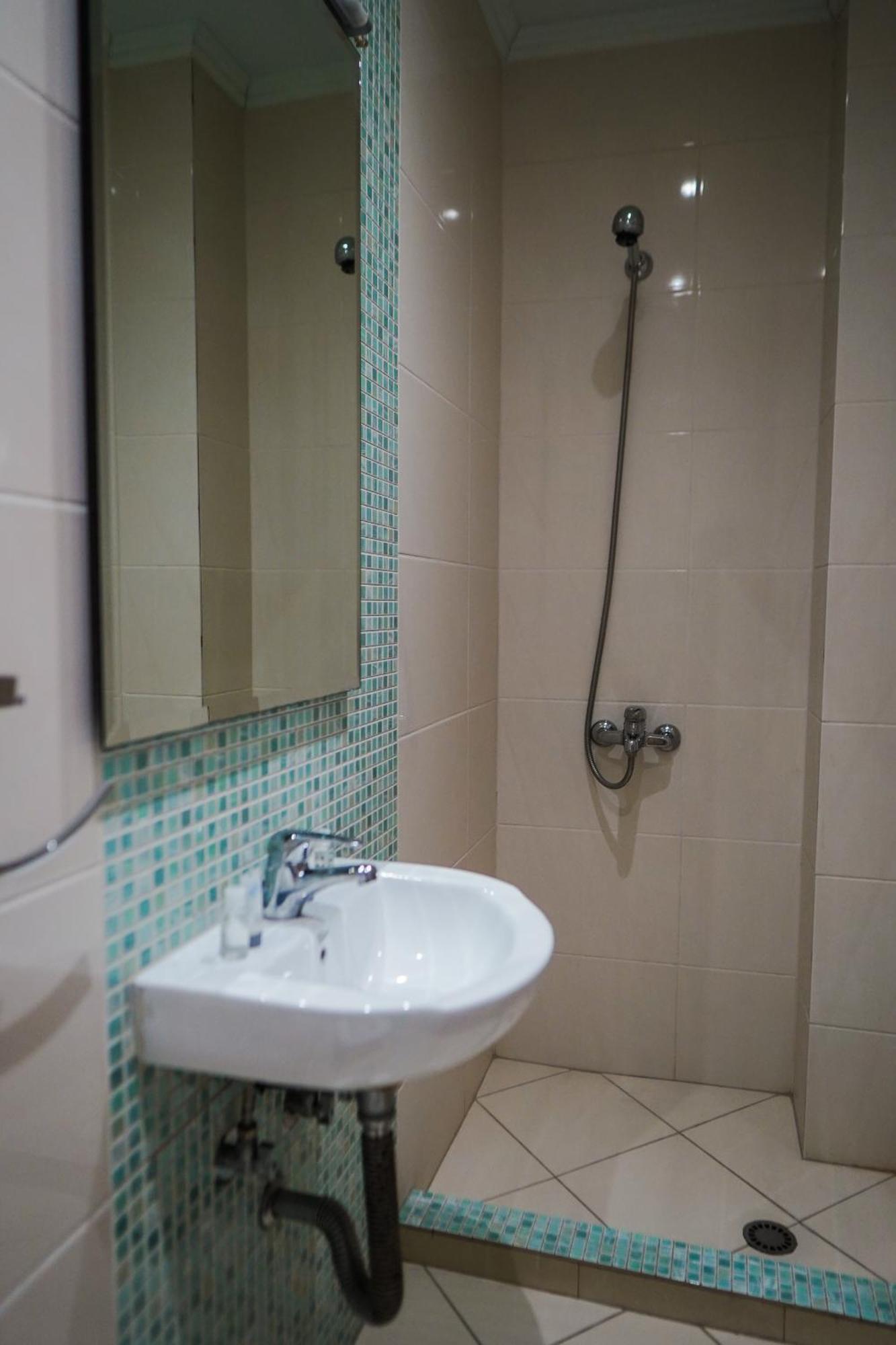 Hotel Shehu 3*